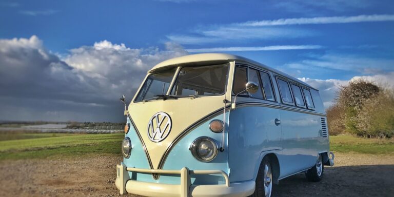 como se llama la camioneta hippie volkswagen