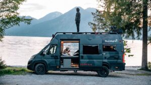 cual es la furgoneta mas grande para camperizar
