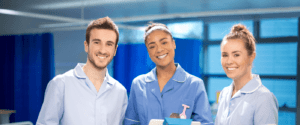cuantas horas trabaja un auxiliar de enfermeria en espana