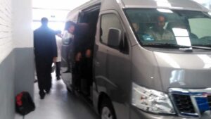 cuantas personas caben en una camioneta van