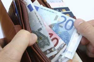 cuanto cuesta sacarse el carnet de conducir en alemania
