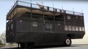 cuanto vale la autocaravana mas grande del mundo