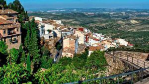 que ciudad de espana es mejor para trabajar sin papeles