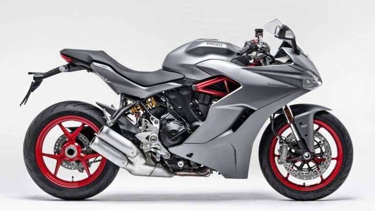que color combina con gris moto