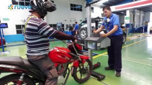 que debe tener una moto para pasar la revision tecnica
