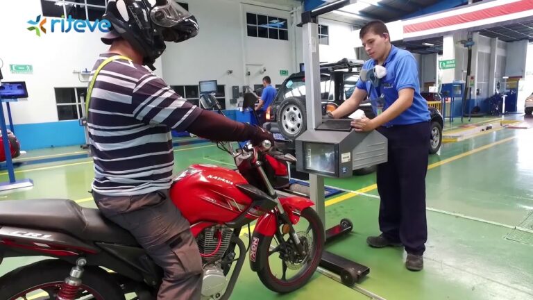 que debe tener una moto para pasar la revision tecnica