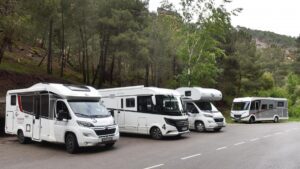 que es mejor autocaravana capuchina o perfilada