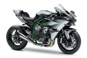 que moto acelera mas rapido