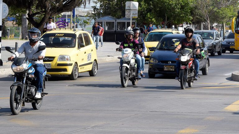 que pasa si se compra una moto sin traspaso